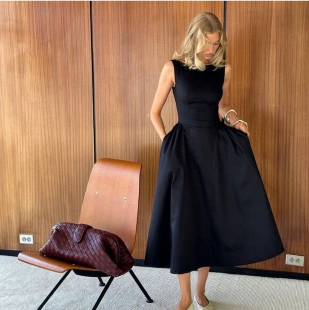Elegant Black Sleeveless Maxi Dress